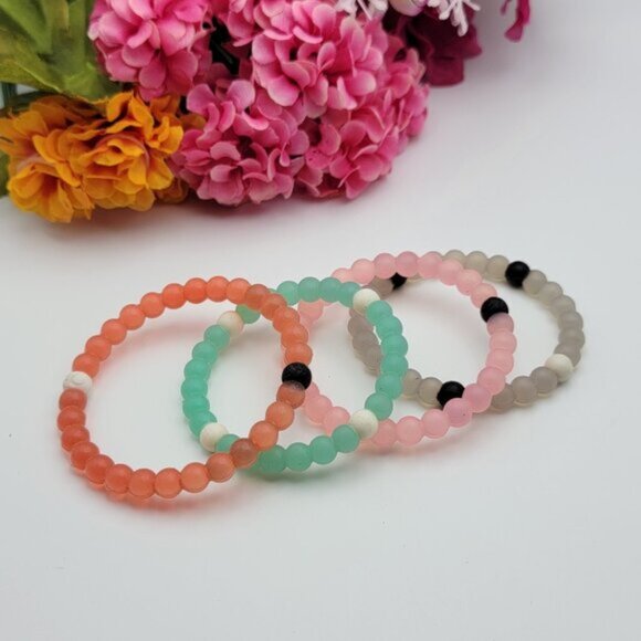 Lokai Bracelet Lot Of 4 Small/Medium Multicolor - Picture 1 of 5